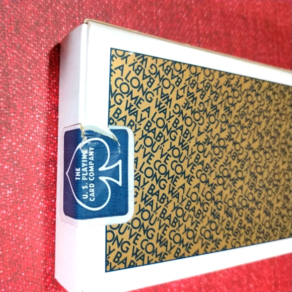 RARE 1985 NEW VIRGINIA SLIMS PLAYING CARD DECK BY USPC ALL FEMALE COURT CARDS.** - Picture 4 of 12